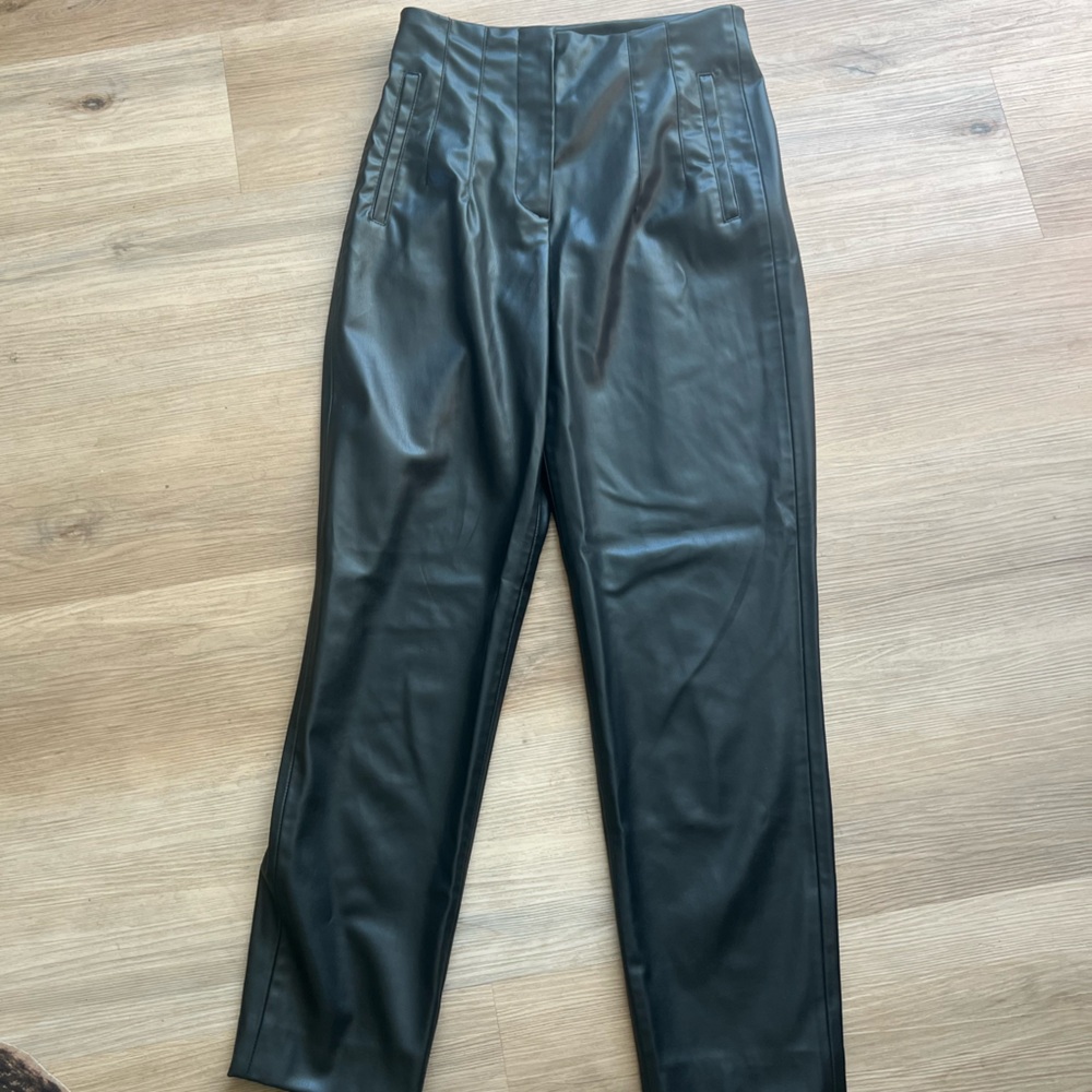 ZARA Faux Leather Black Pleated Pants • XS/SM*